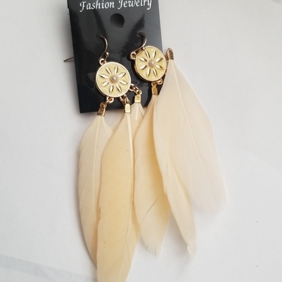 Natural Feather Alloy In Golden Bohemian Earrings - Picture 5 of 7